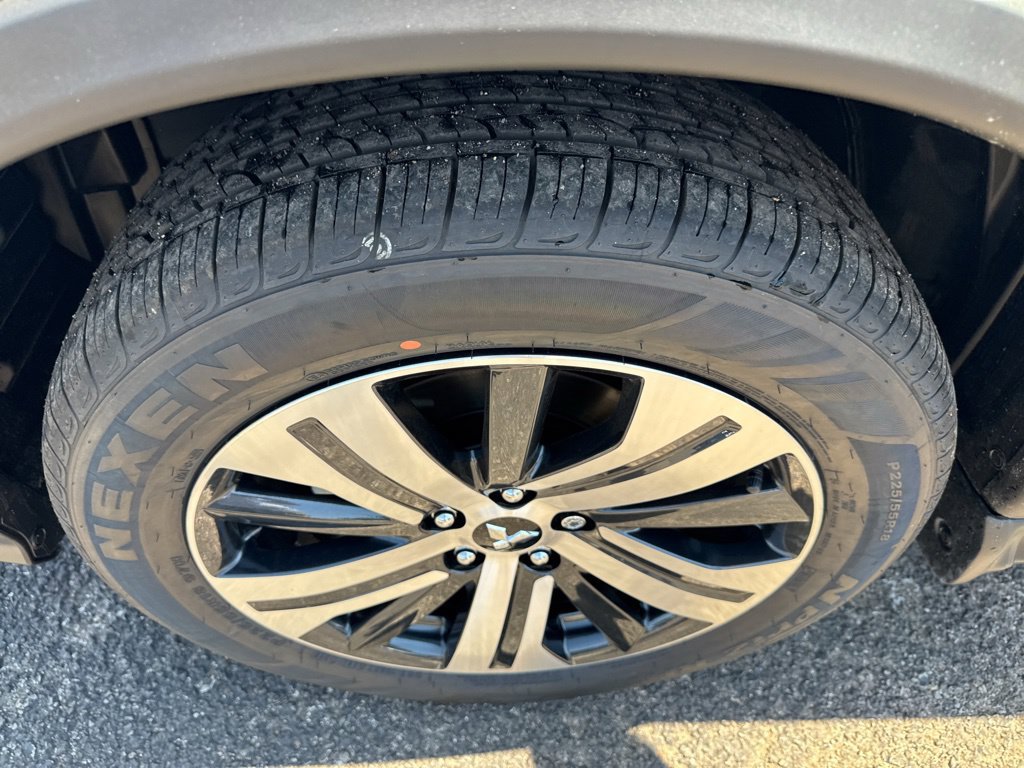 New 2027 Mitsubishi Outlander Sport SE FWD image 36