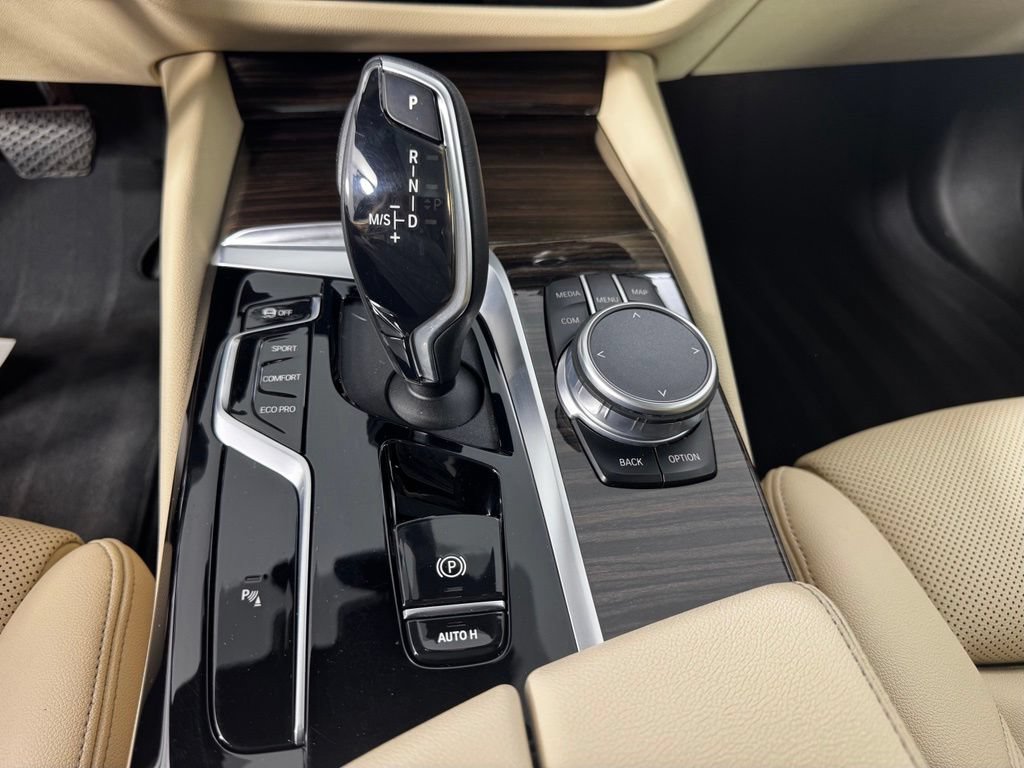 Used 2022 BMW 540i xDrive w/ Convenience Package AWD/4WD image 18