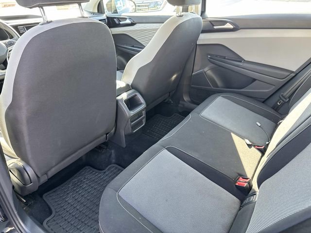 Certified 2022 Volkswagen Taos S image 10