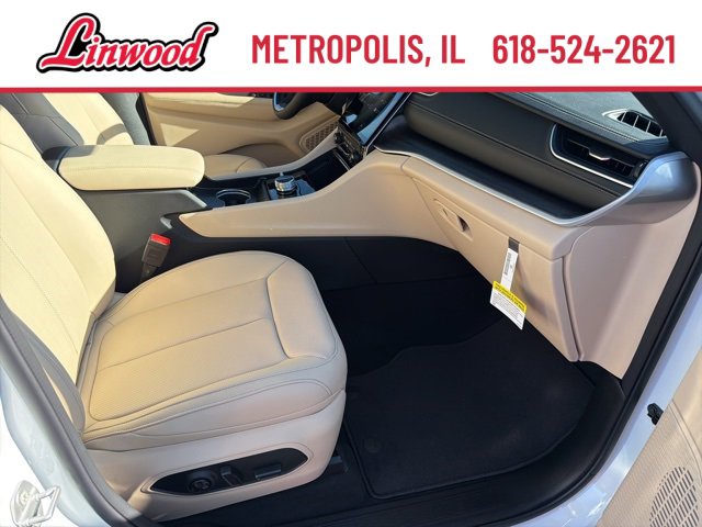 New 2025 Jeep Grand Cherokee L Limited image 8