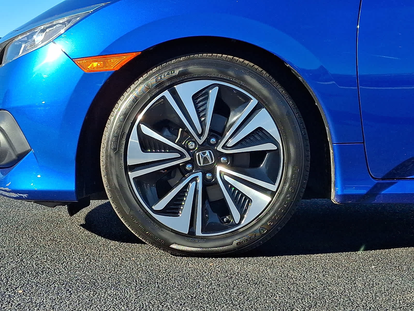 Used 2018 Honda Civic EX-T image 9
