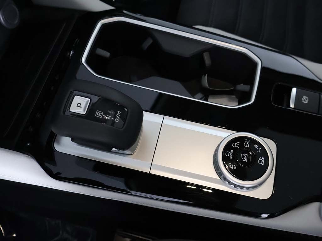 New 2025 Mitsubishi Outlander SE AWD/4WD image 50