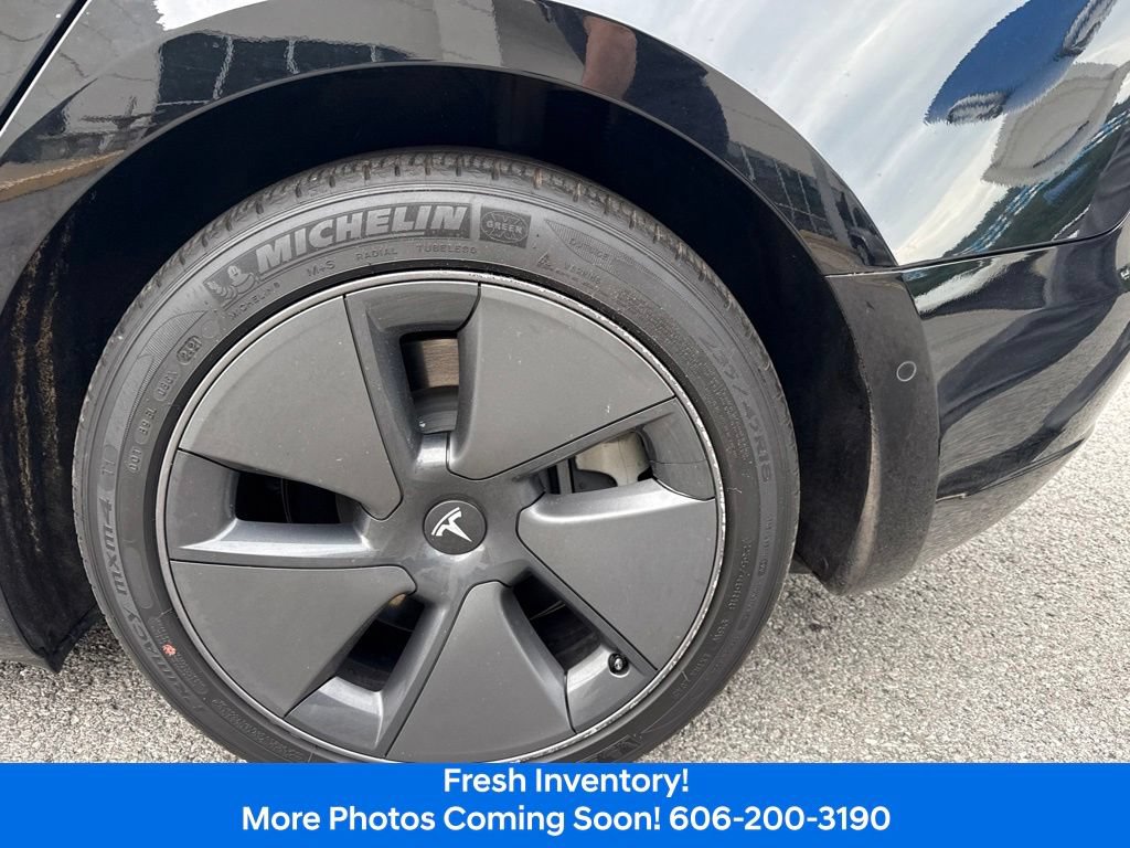 Used 2021 Tesla Model 3 Standard Range Plus RWD image 9