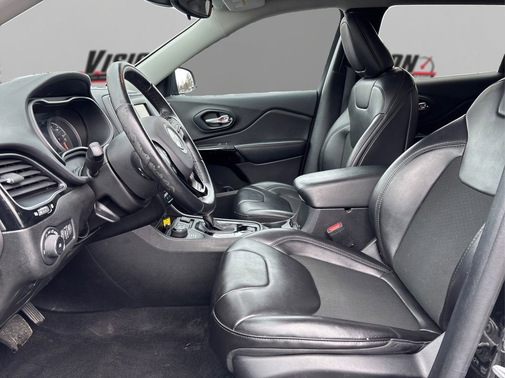 Used 2021 Jeep Cherokee Latitude Plus image 9