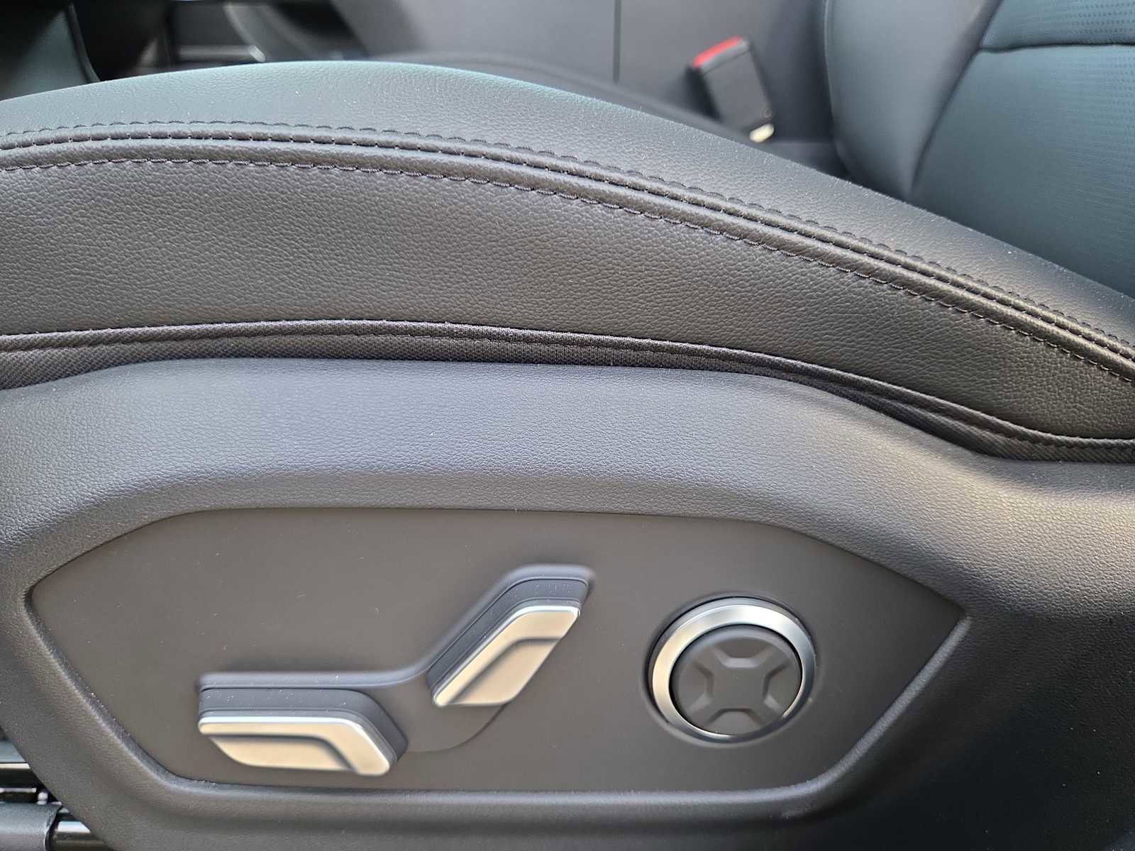 New 2026 Hyundai Santa Fe Limited image 17