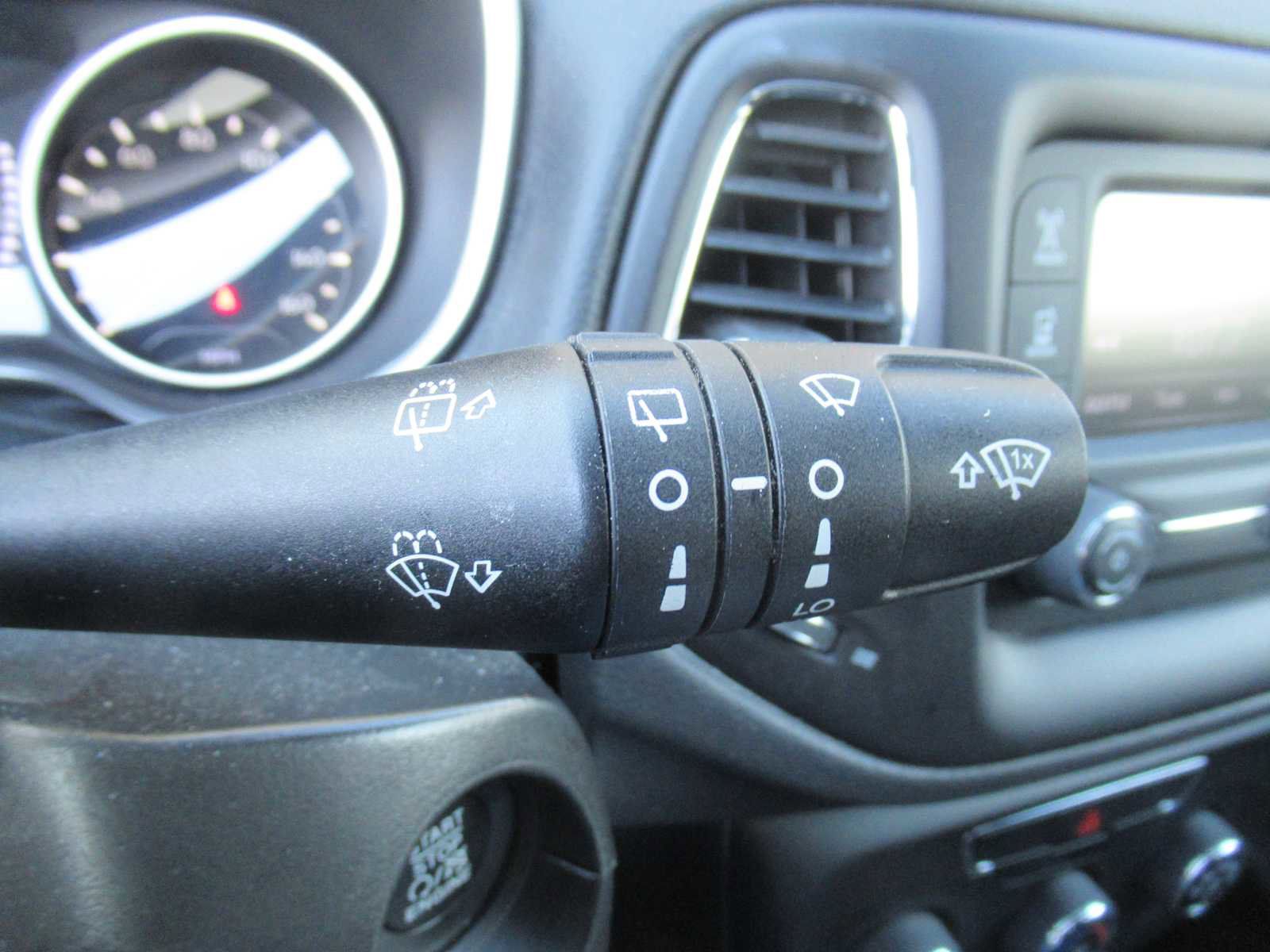 Used 2018 Jeep Compass Sport image 19