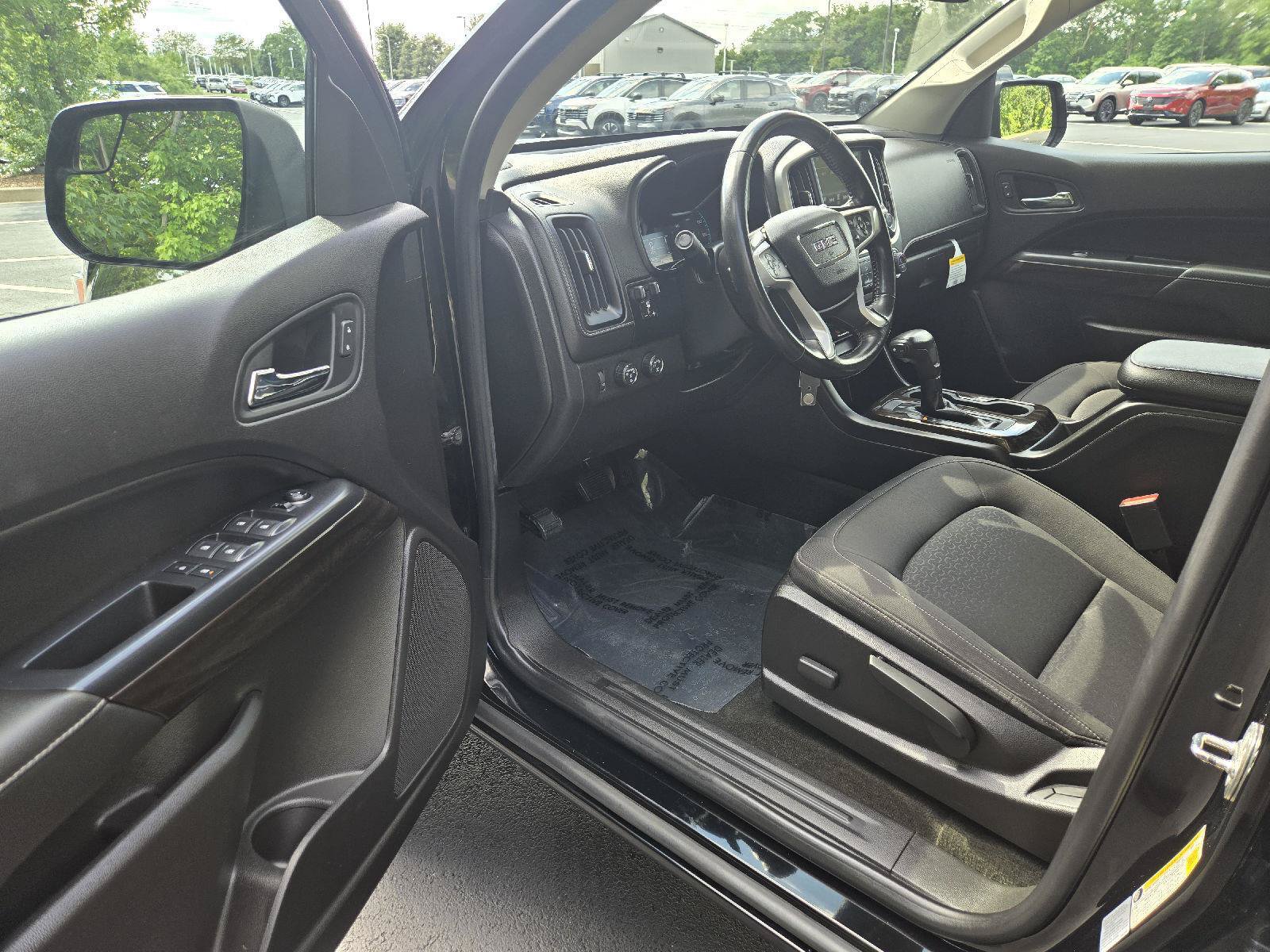 Used 2017 GMC Canyon SLE w/ SLE Convenience Package AWD/4WD image 11