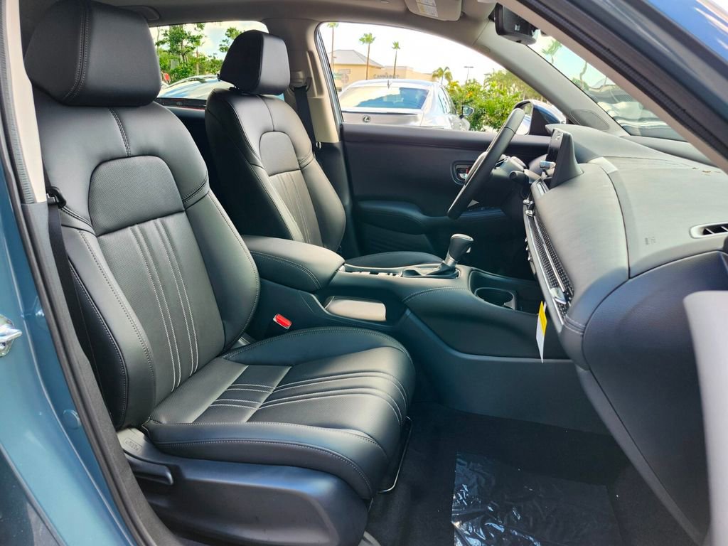 New 2026 Honda HR-V EX-L image 17