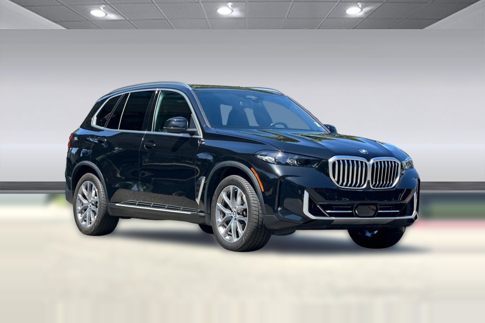 Used 2024 BMW X5 xDrive40i w/ Parking Assistance Package AWD/4WD image 6