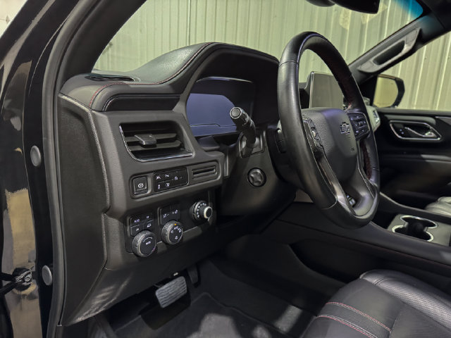 Used 2024 Chevrolet Suburban RST w/ Luxury Package AWD/4WD image 12