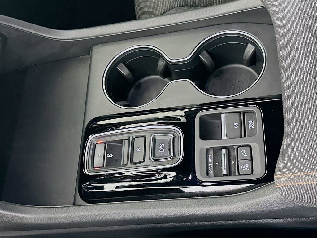 Used 2023 Honda Pilot Sport image 16