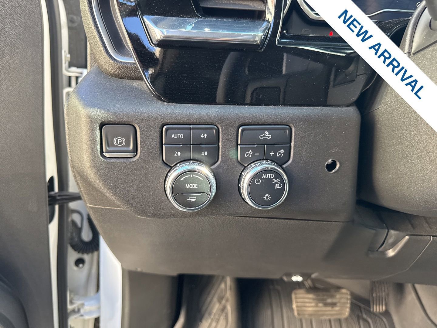 Used 2023 GMC Sierra 1500 SLE image 19