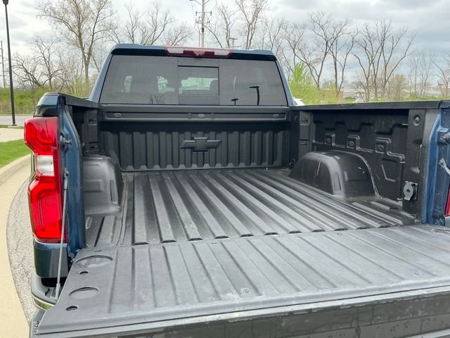 Used 2022 Chevrolet Silverado 1500 LTZ image 11