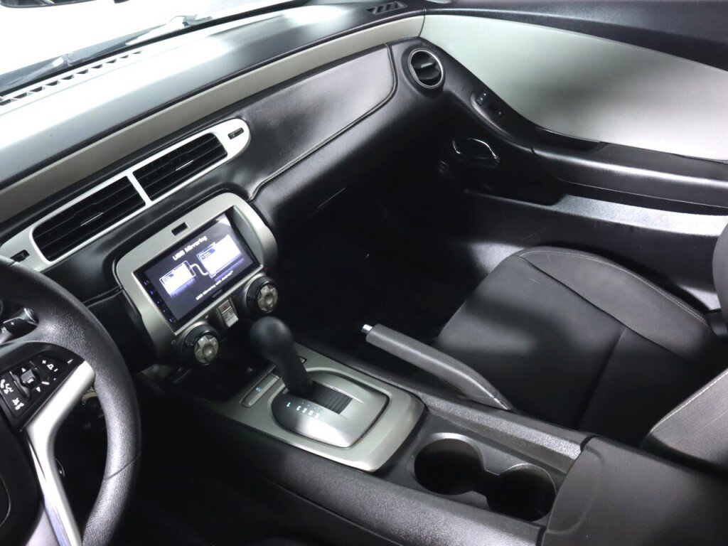 Used 2015 Chevrolet Camaro LS image 27