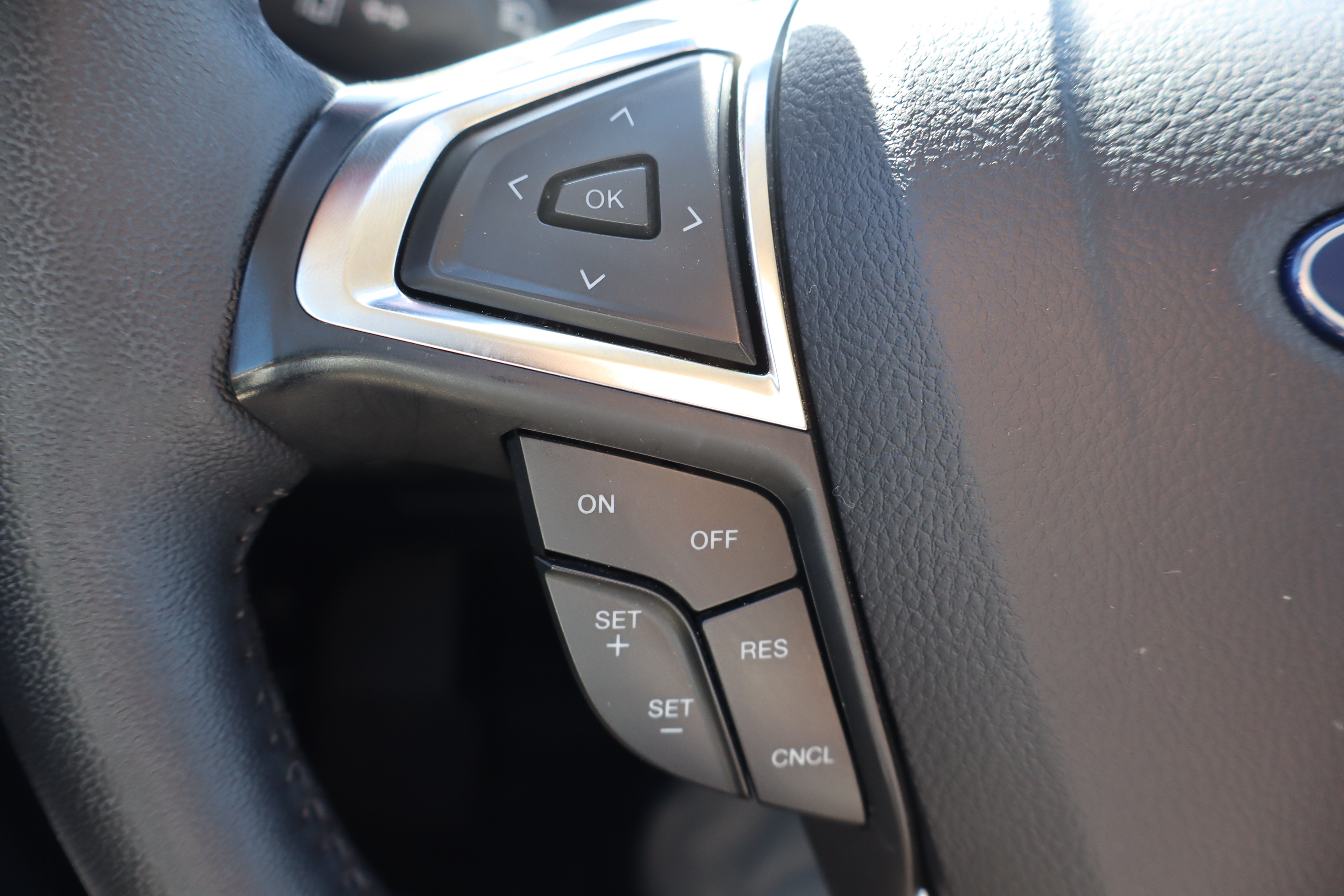 Used 2024 Ford Edge SEL w/ Convenience Package AWD/4WD image 18