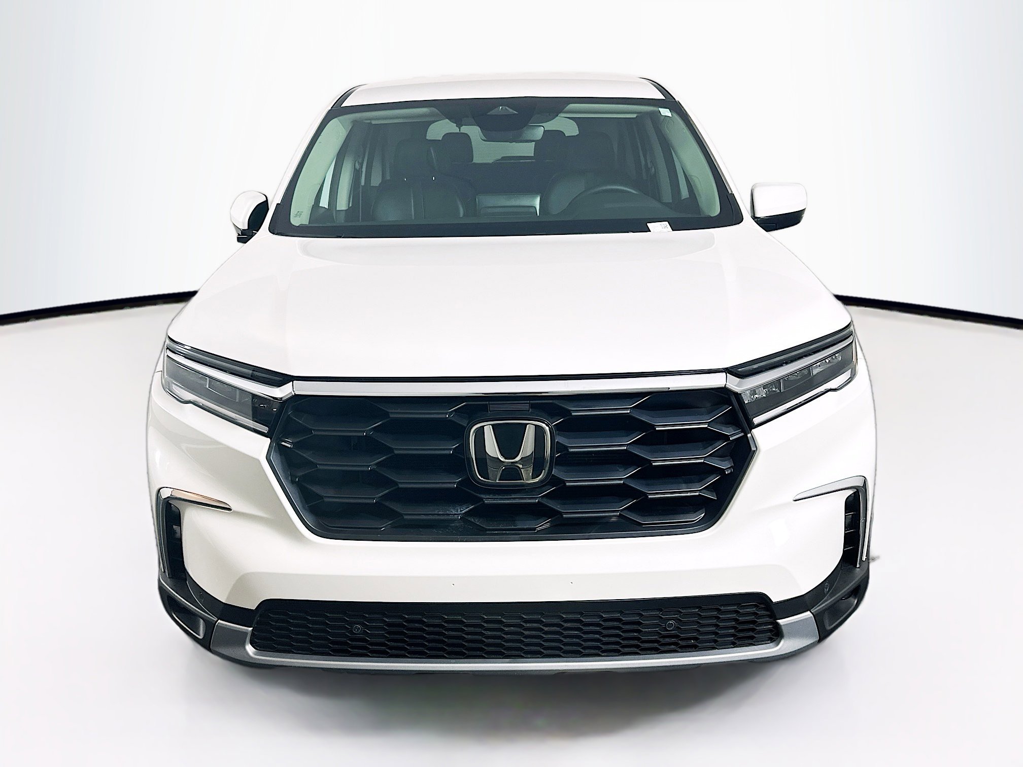 Used 2024 Honda Pilot EX-L image 2