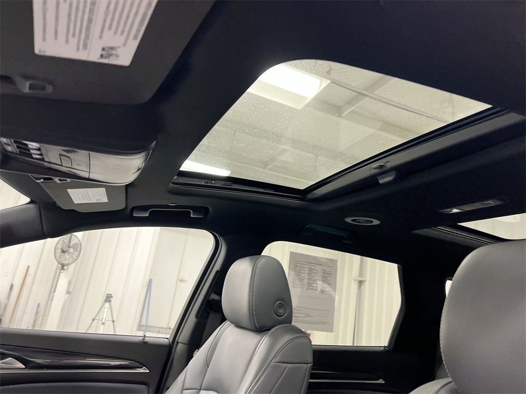 Used 2023 Buick Enclave Essence w/ Experience Buick Package image 19