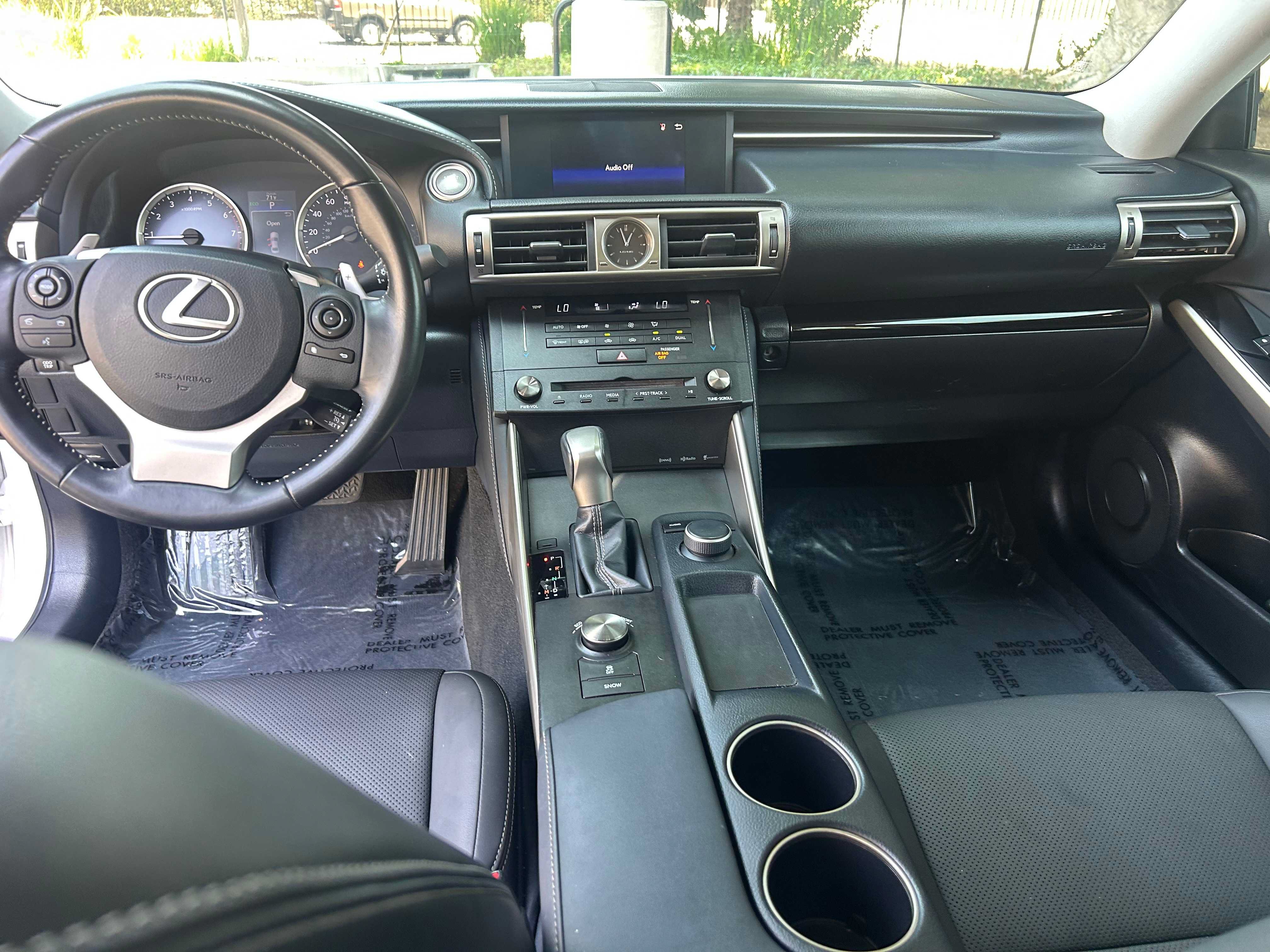 Used 2016 Lexus IS 200t RWD image 23