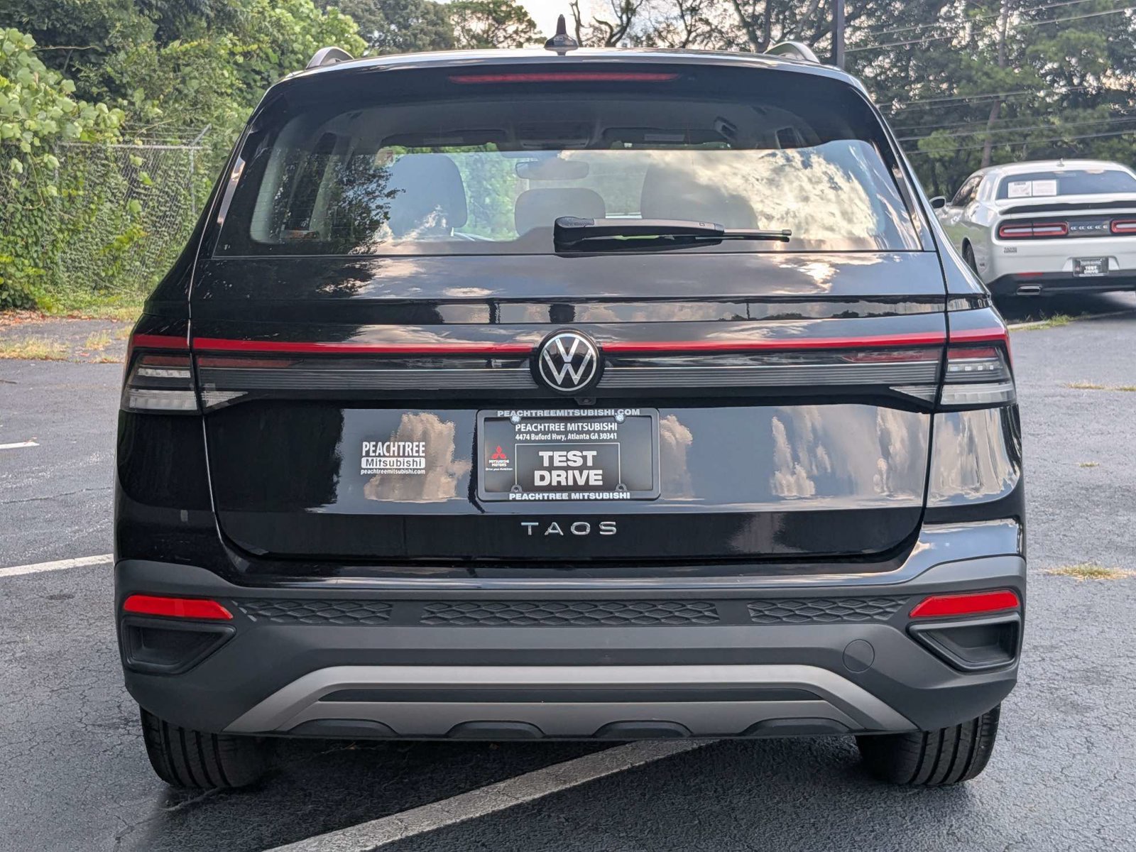 Used 2025 Volkswagen Taos S FWD image 5