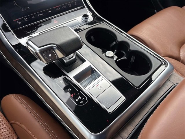 Used 2025 Audi Q8 Prestige image 35