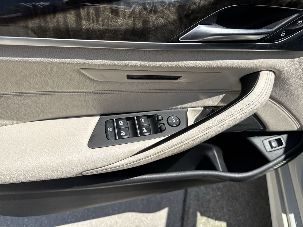 Used 2018 BMW 540i image 41