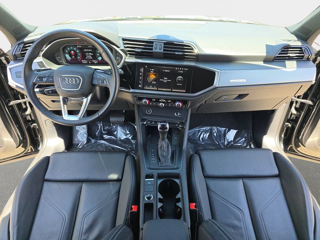 Used 2024 Audi Q3 2.0T Premium Plus w/ Premium Plus Package AWD/4WD image 10