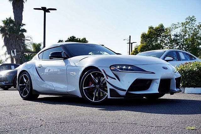 Used 2021 Toyota Supra Premium w/ Driver Assist Package RWD image 2