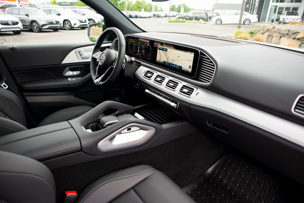 Certified 2025 Mercedes-Benz GLE 350 4MATIC image 33