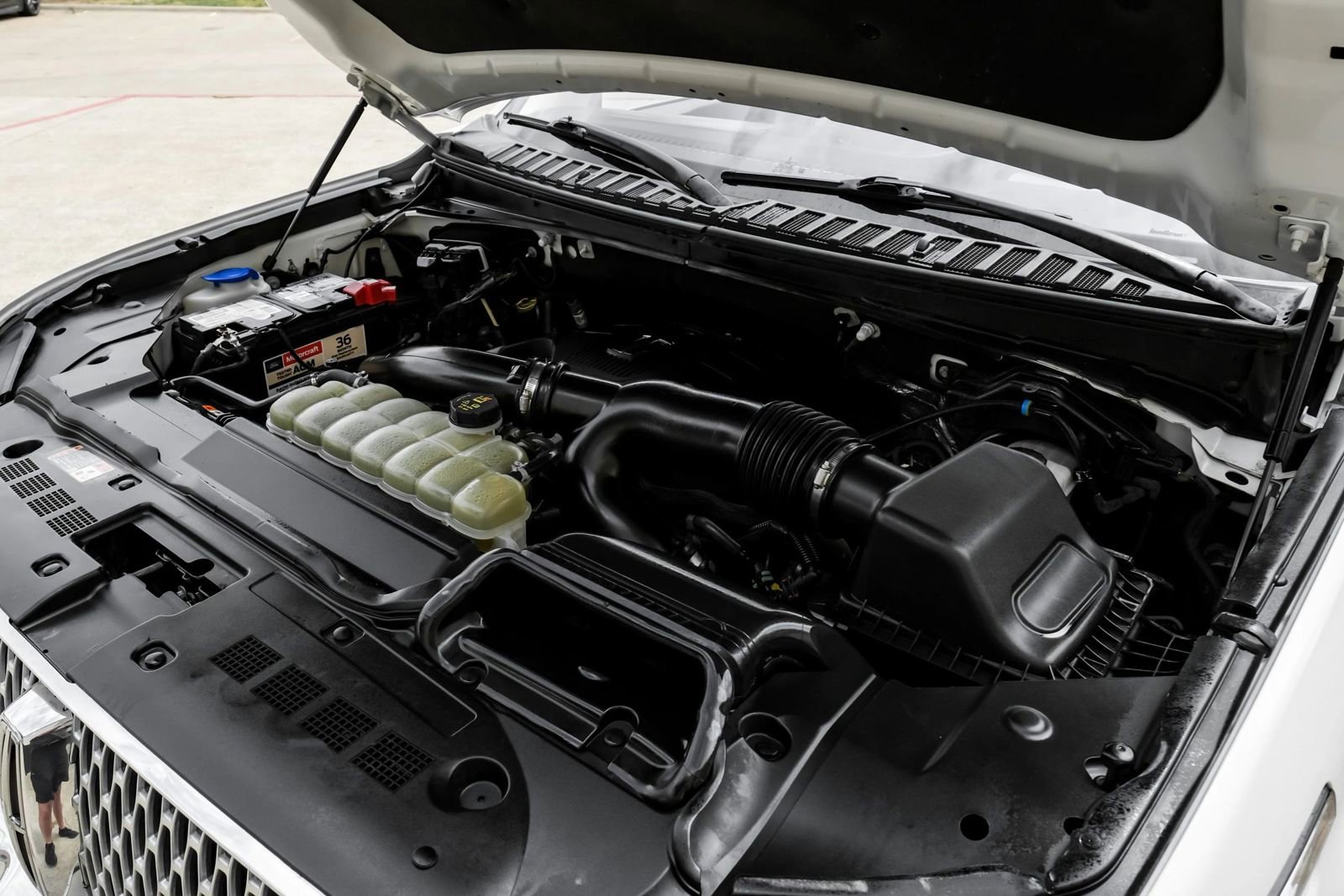 Used 2020 Lincoln Navigator Black Label w/ Cargo Convenience Package AWD/4WD image 52