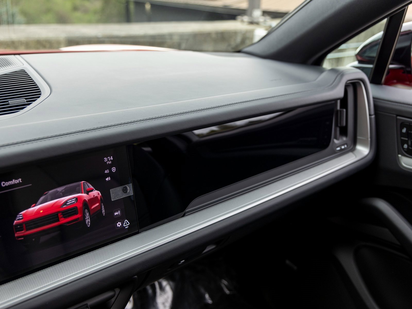 New 2026 Porsche Cayenne Coupe image 35