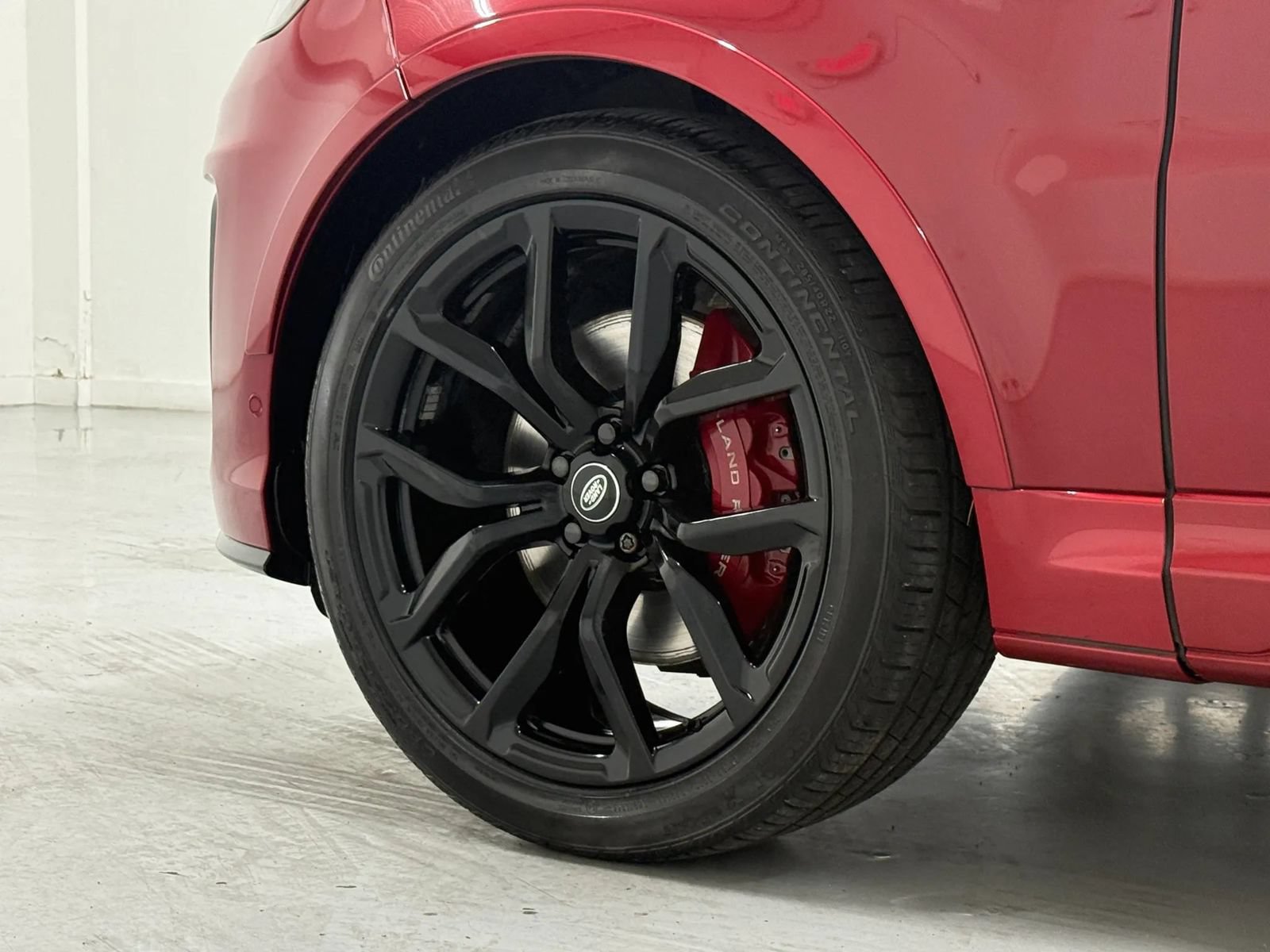 Used 2020 Land Rover Range Rover Sport SVR AWD/4WD image 35