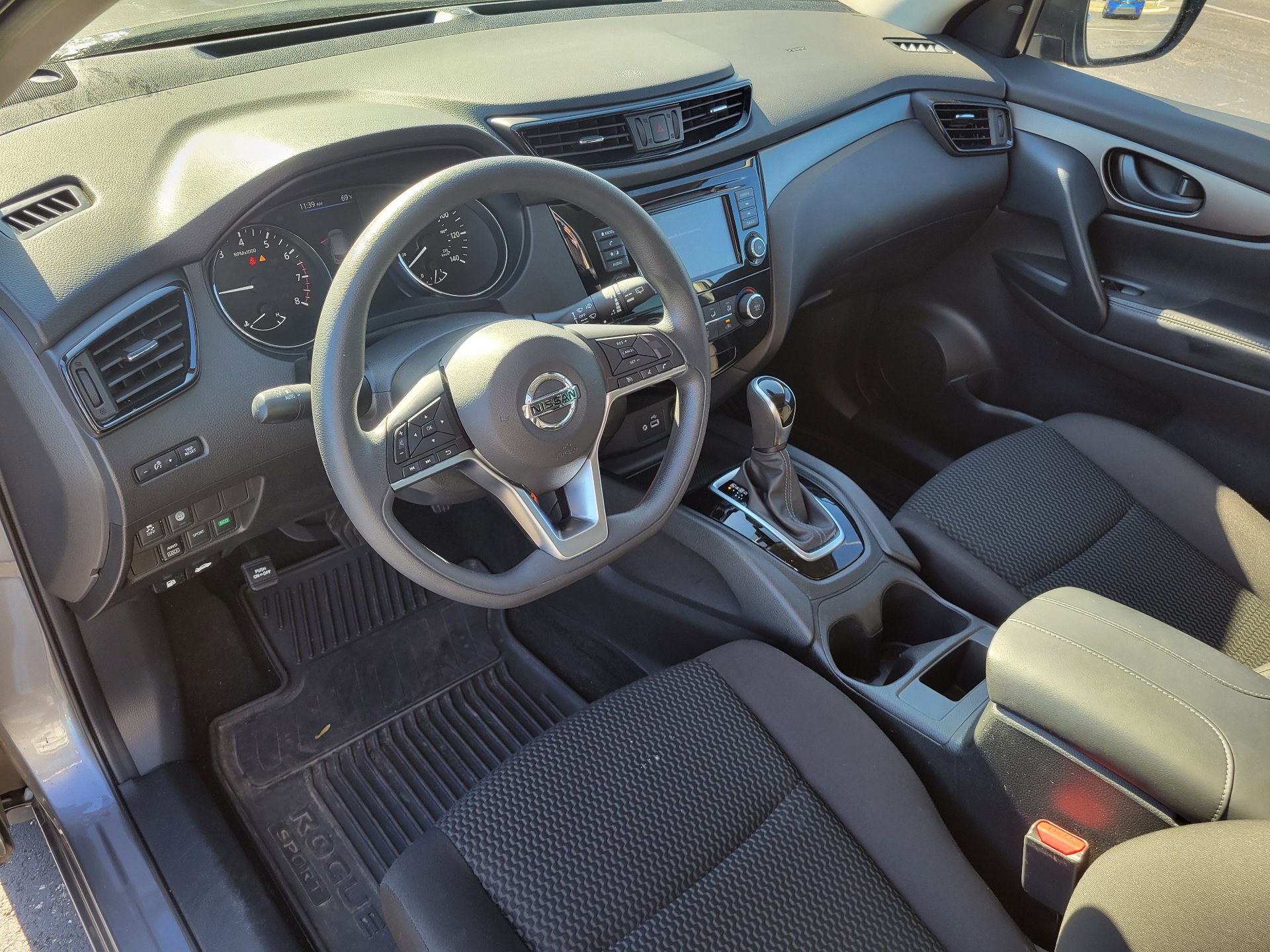 Used 2020 Nissan Rogue Sport S w/ Appearance Package image 17