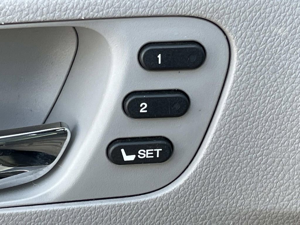 Used 2017 Honda Pilot Touring image 27