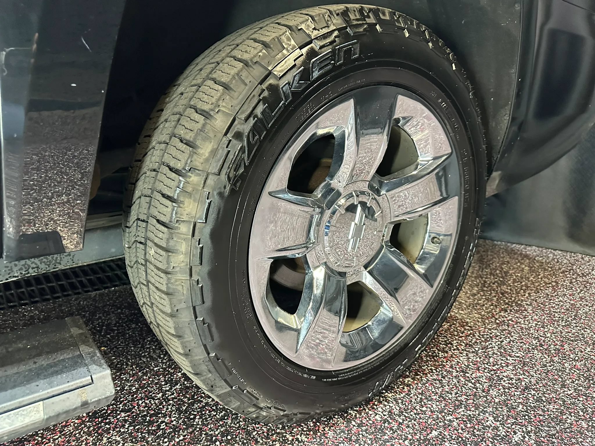 Used 2016 Chevrolet Suburban LTZ AWD/4WD image 24