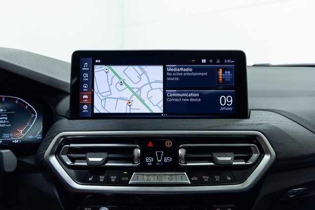 Certified 2024 BMW X3 xDrive30i w/ Premium Package image 17