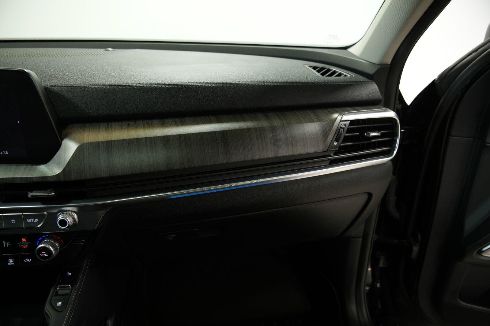 Used 2025 Kia Telluride SX AWD/4WD image 23