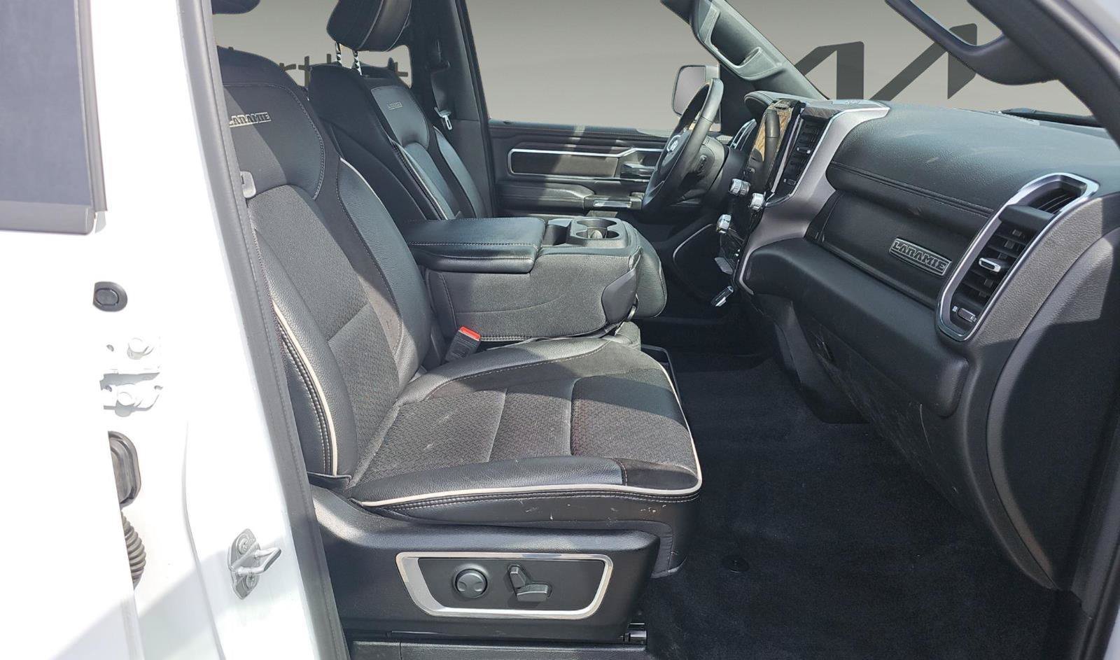 Used 2025 RAM 1500 Laramie AWD/4WD image 11
