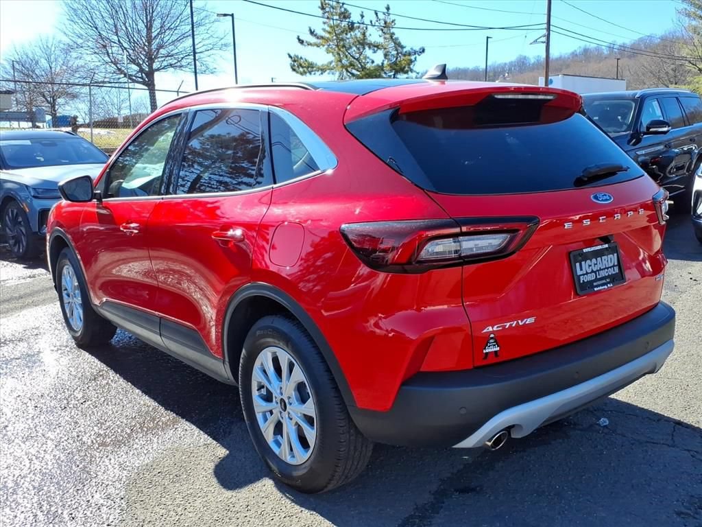 New 2024 Ford Escape Active w/ Tech Pack #1 AWD/4WD image 4
