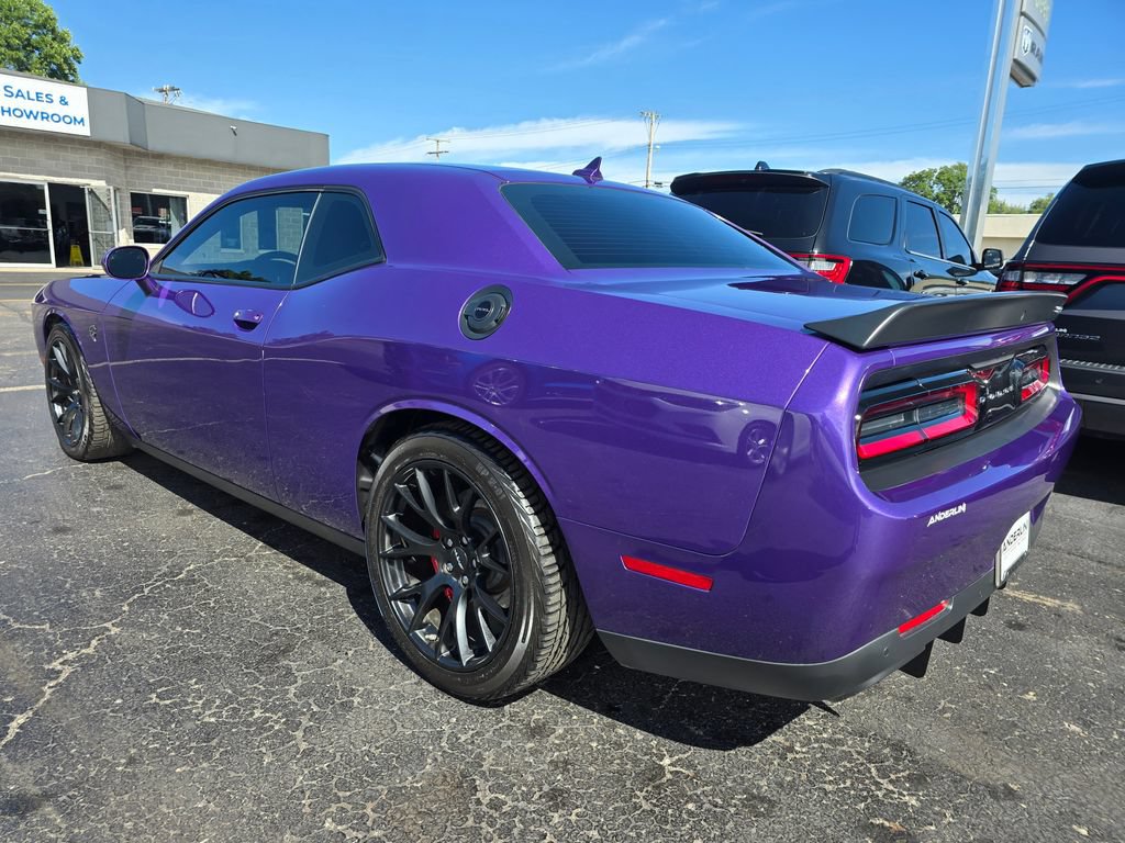 Used 2016 Dodge Challenger SRT Hellcat RWD image 5