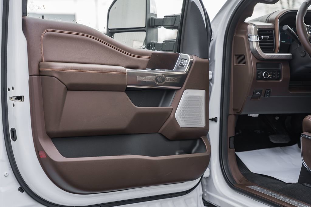 New 2026 Ford F350 King Ranch w/ Chrome Package image 47