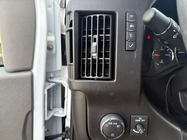 Used 2024 Chevrolet Express 2500 w/ Driver Convenience Package RWD image 28