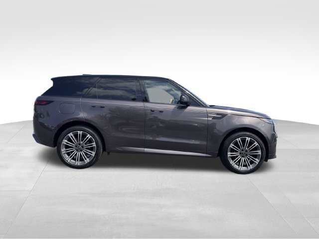Used 2023 Land Rover Range Rover Sport SE Dynamic AWD/4WD image 6