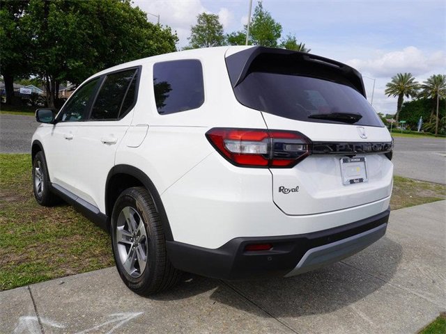 New 2025 Honda Pilot EX-L image 3