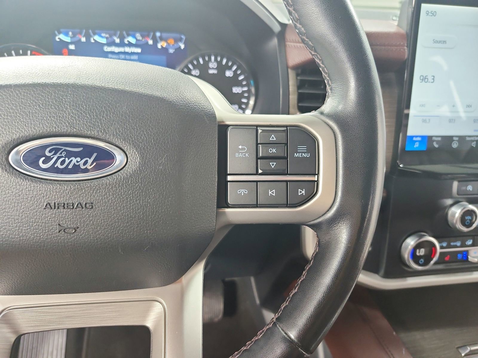 Used 2024 Ford Expedition Limited image 25