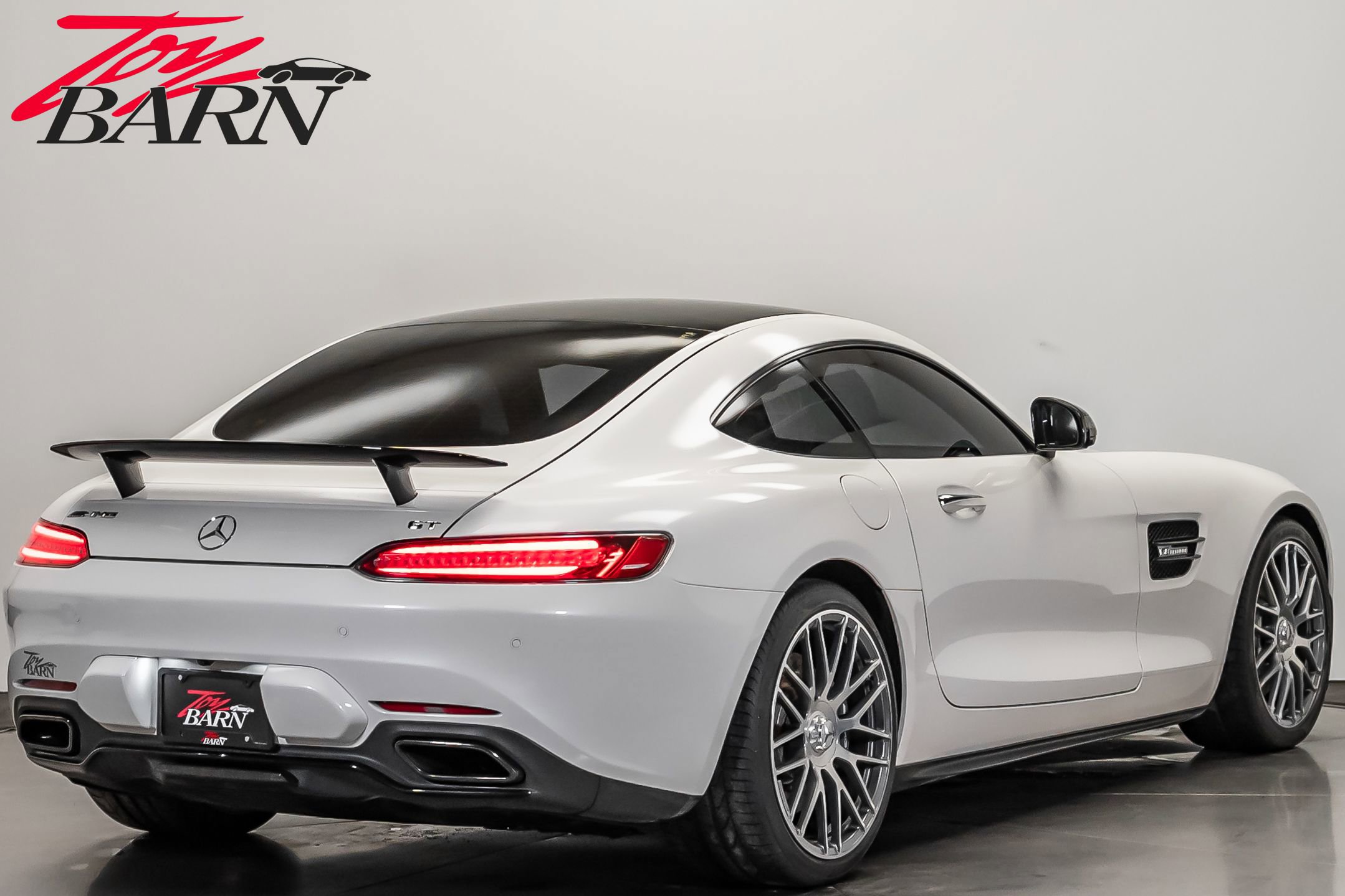 Used 2017 Mercedes-Benz AMG GT Coupe image 5