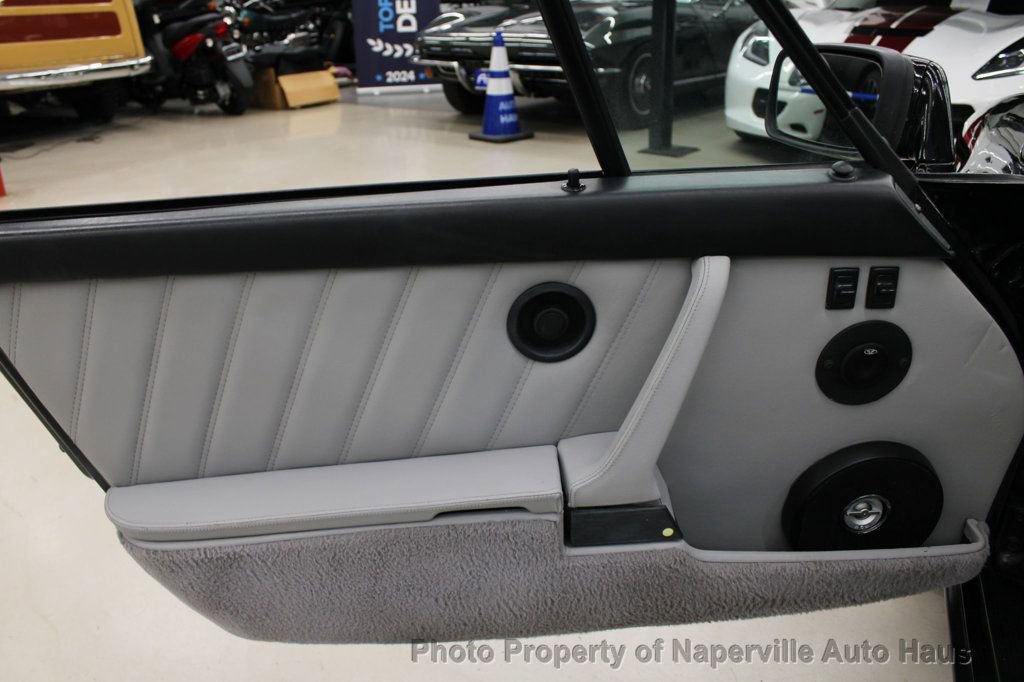 Used 1988 Porsche 911 Carrera image 15