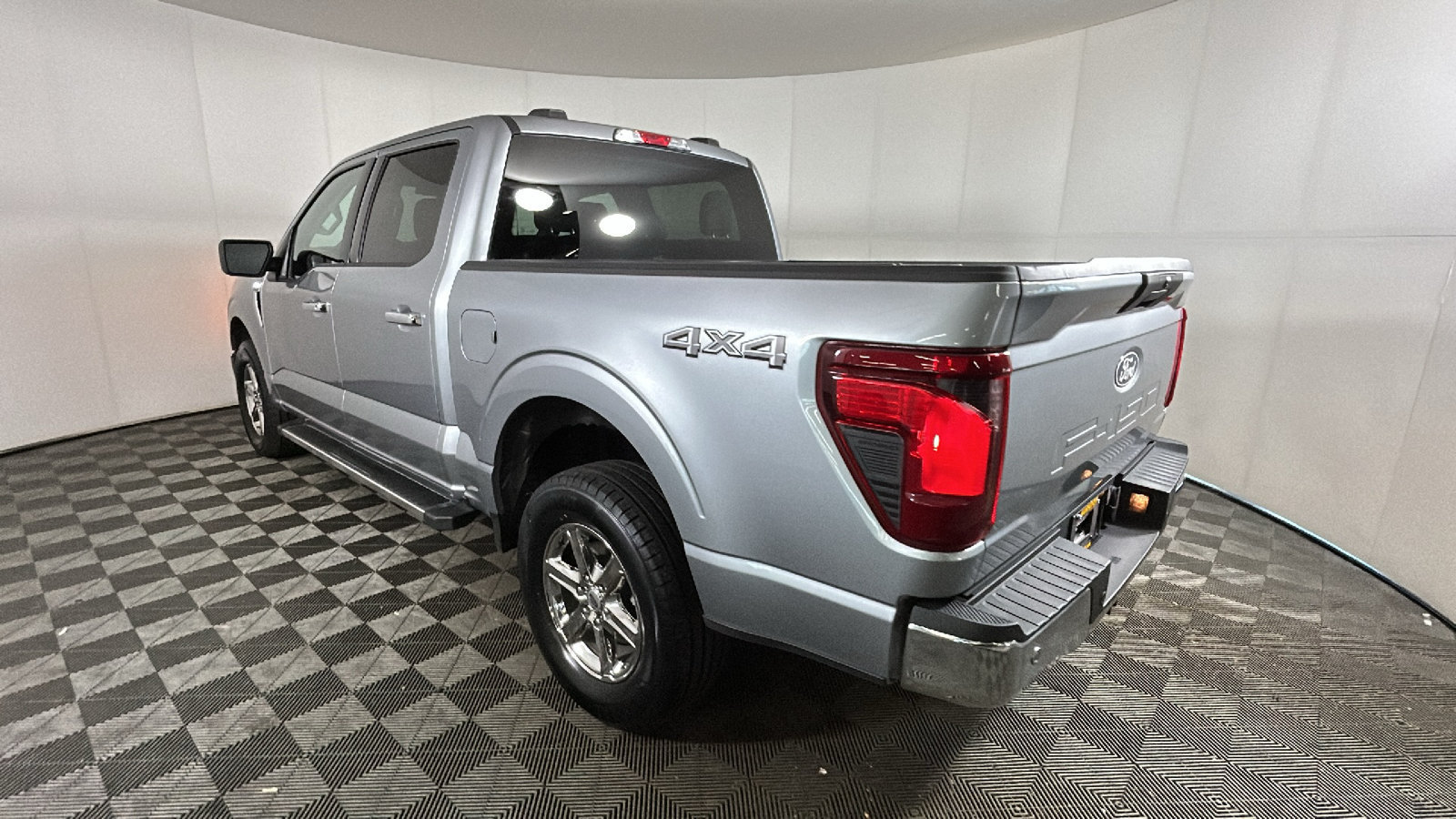 Used 2025 Ford F150 XLT w/ Equipment Group 301A Standard AWD/4WD image 5
