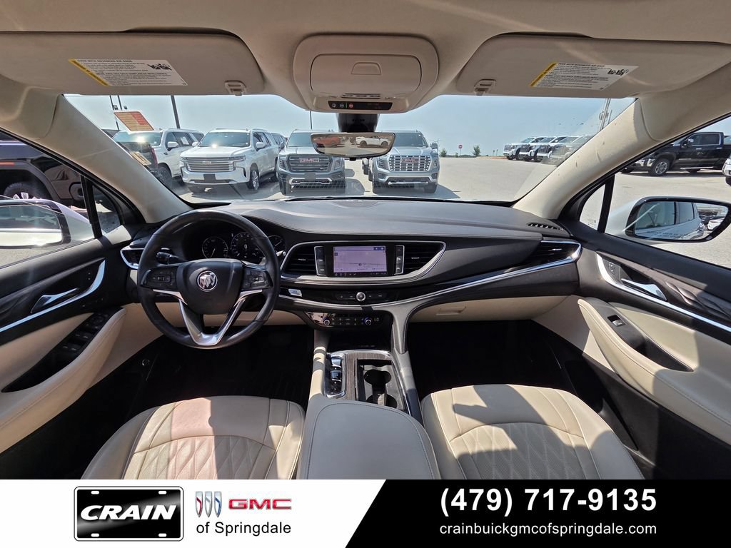 Used 2022 Buick Enclave Avenir w/ Avenir Technology Package AWD/4WD image 28