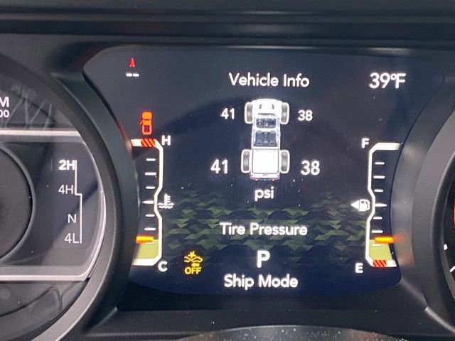 New 2026 Jeep Gladiator Mojave w/ Safety Group AWD/4WD image 3