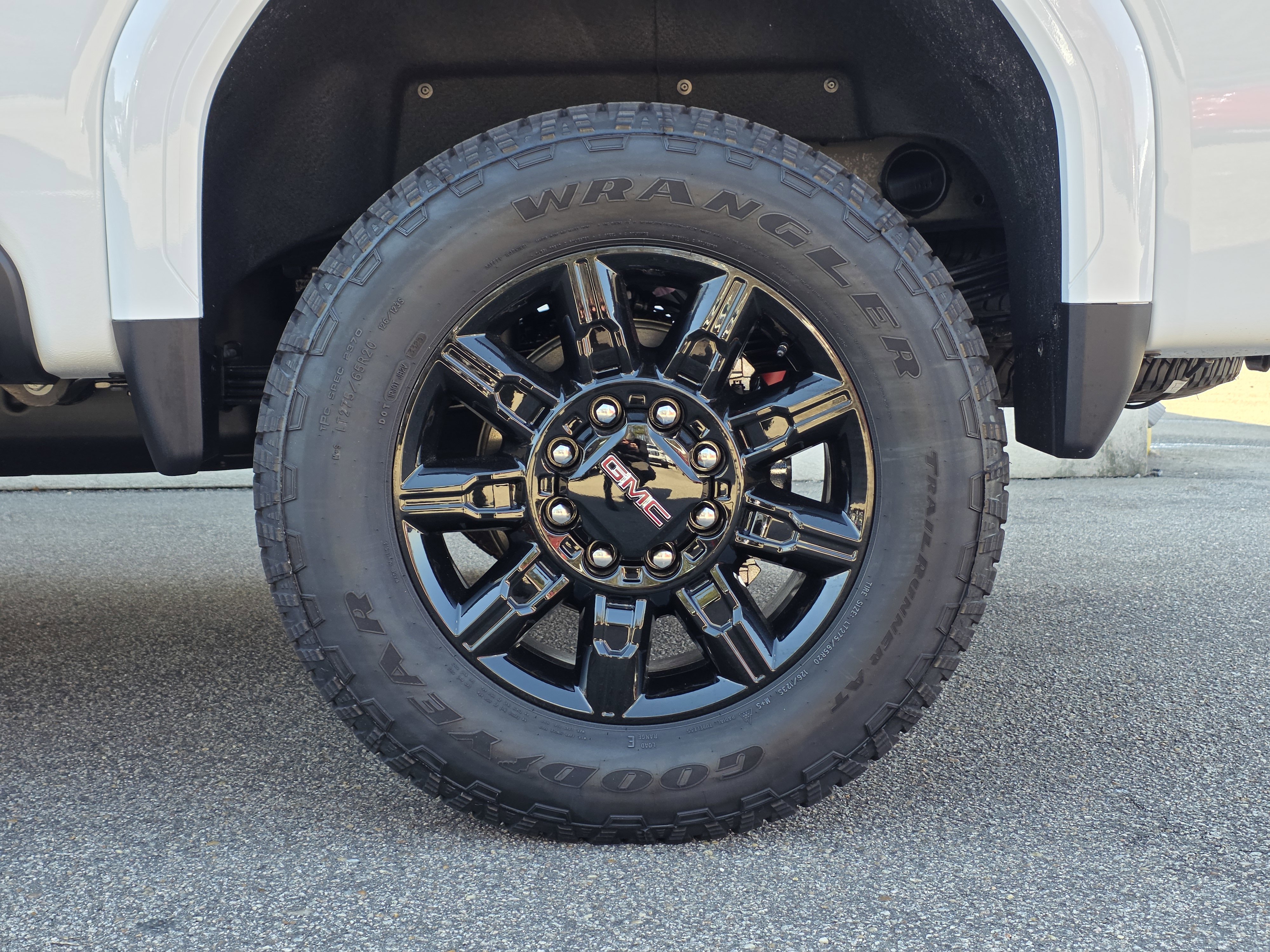 New 2026 GMC Sierra 2500 AT4 w/ AT4 Premium Plus Package image 47